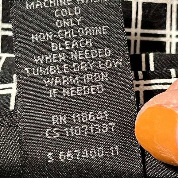 Lane Bryant Button Down Blouse Size 16 Black White - Picture 7 of 8